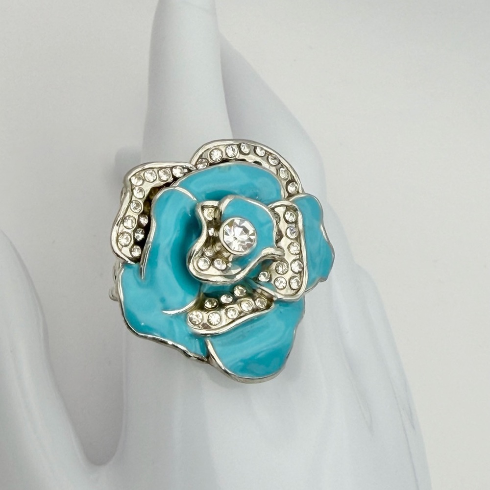STATEMENT FLOWER RING - Picture 12 of 12